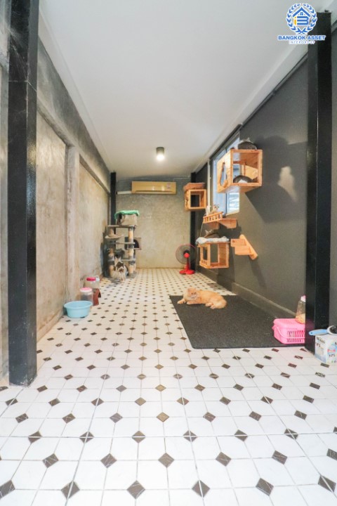 *****ทาวน์เฮ้าส์มือสองย่านนนทบุรี ม.พฤกษา30/2 บ้านกล้วย-ไทรน้อย หลังมุม! เนื้อที่กว้างขวางถึง 41.4 ตร.ว. ฟังก์ชัน 3 ห้องนอน 2 ห้องน้ำ ภายในปรับไฟได้ 3 ระดับ แถมเฟอร์นิเจอร์เพียบ! บนทำเลเดินทางสะดวกสุดๆ ใกล้เซ็นทรัลเวสต์เกต และรถไฟฟ้าสายสีม่วง "สถานีคลองบางไผ่"